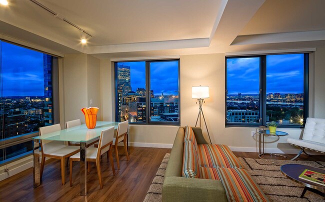 45 Stuart St Unit 2010