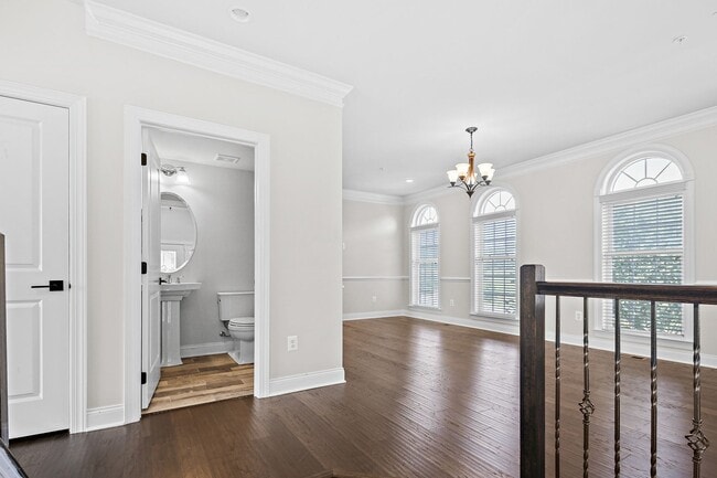Photo - 2542 Cherry Tree Rd