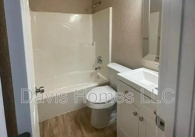 Photo - 731 N Davis Dr Condo