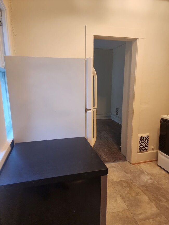 Photo - 136 Roosevelt Ave Apartment Unit 136-2 Roosevelt Avenue