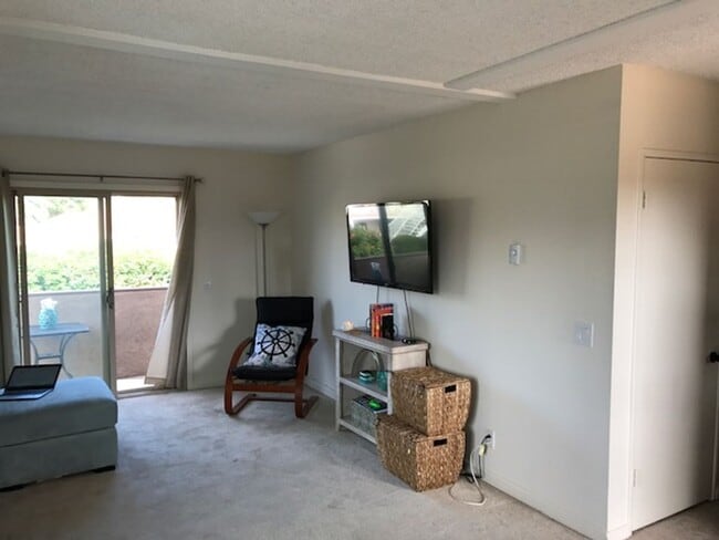 Photo - Carlsbad Village Condo Unidad 2790 Madison, D