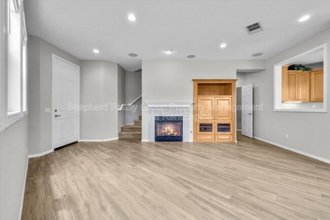Photo - 5730 Autumnwood Ln