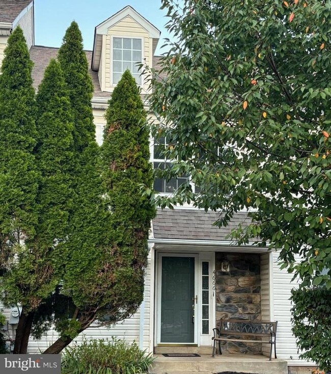 Building Photo - 4666 Louise St Claire Dr Rental