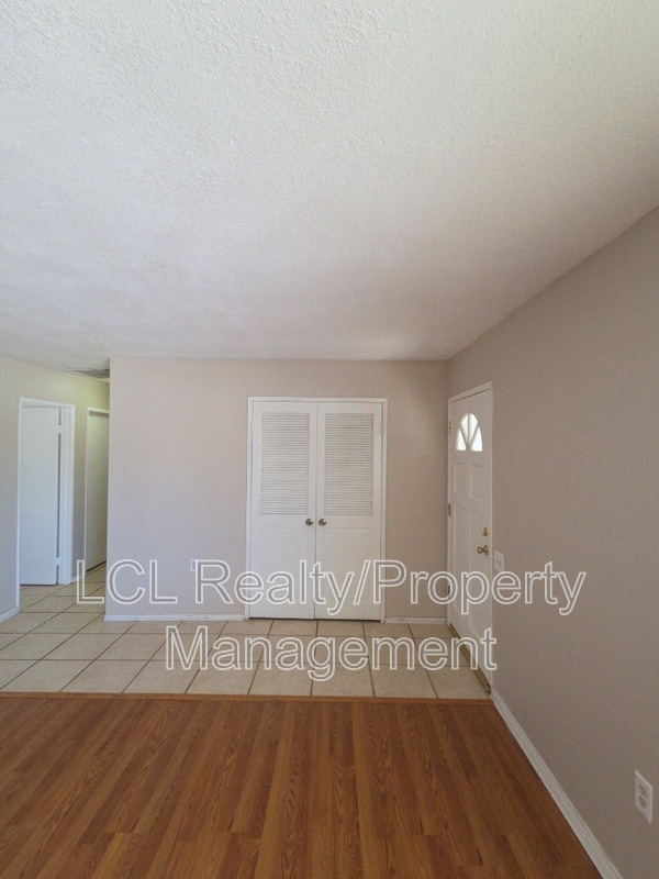 Photo - 26340 Harrisburg Dr
