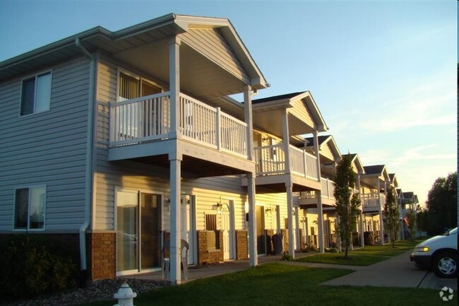 Building Photo - Cobblestone Apartments