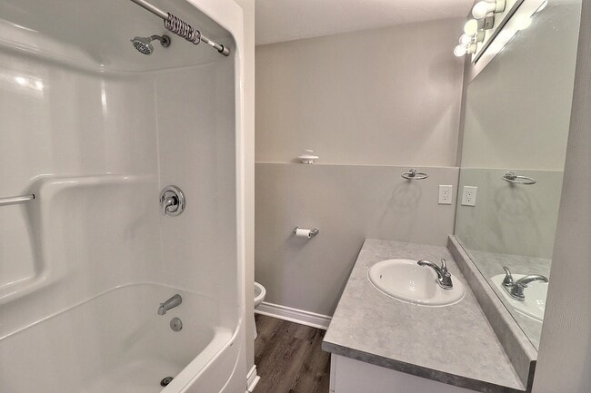 Photo - 1898 Amirault St
