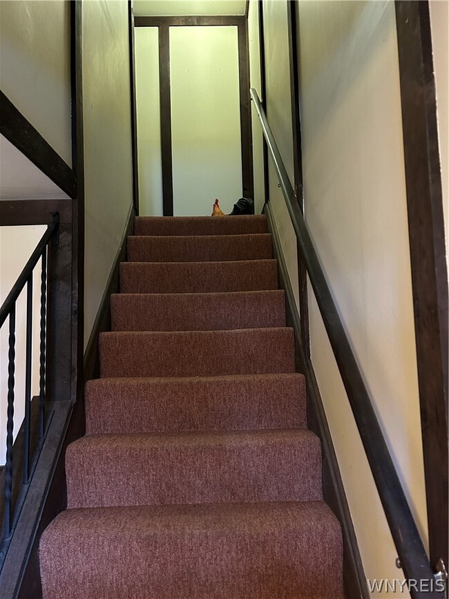 307 Cayuga Rd