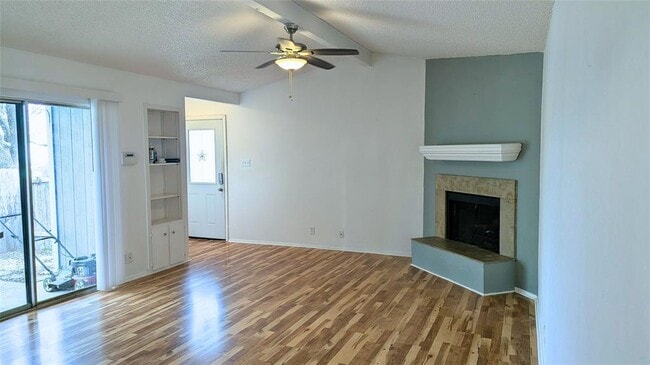 Photo - 6916 Scenic Brook Dr