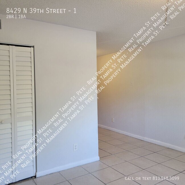 ***MOVE IN SPECIAL*** Apartment Unit 1 Tampa, FL