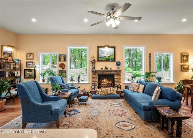 Photo - 4426 Skyline Dr