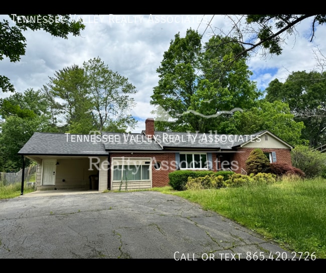Building Photo - 3919 Beverly Pl