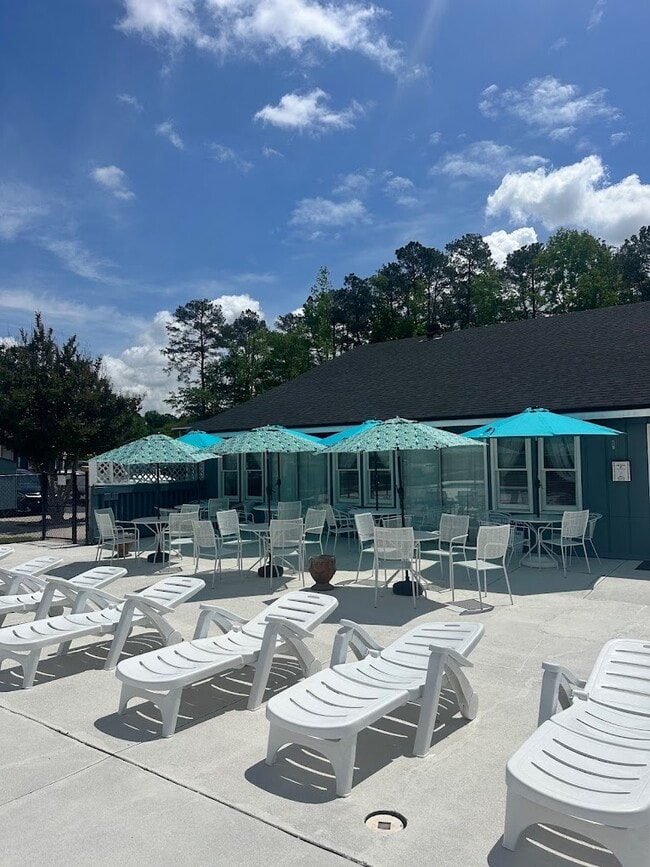 Photo - Pinecrest Village