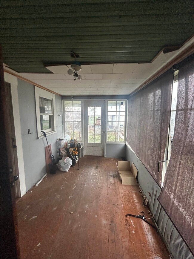 Photo - 404 S Thomas St