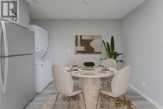 Photo - 811 Overlea Ct