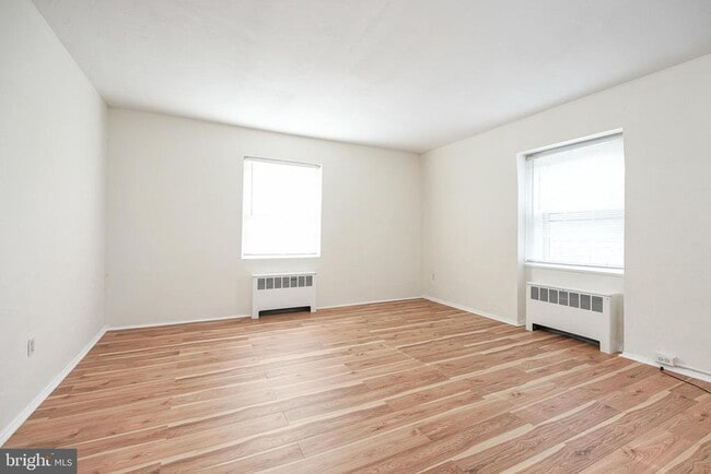 Photo - 671 Franklin Pl Unit F