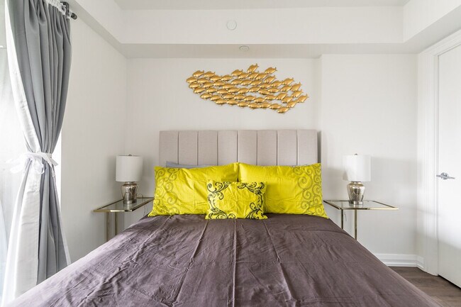 Photo - 155 Yorkville Ave Unit SI ID1505546P