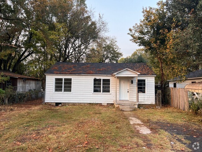 Building Photo - 8404 1st St Rental