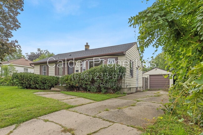 Building Photo - 2135 Avon Ave SW