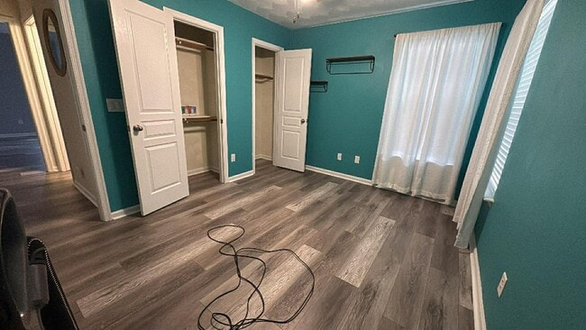 Photo - 4060 Kingston Pkwy Unit 1