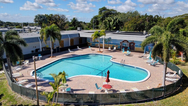Photo - 3000 Lake Osborne Dr Unidad 208 Rental