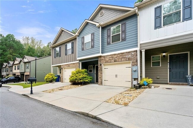 Photo - 902 Creel Ln