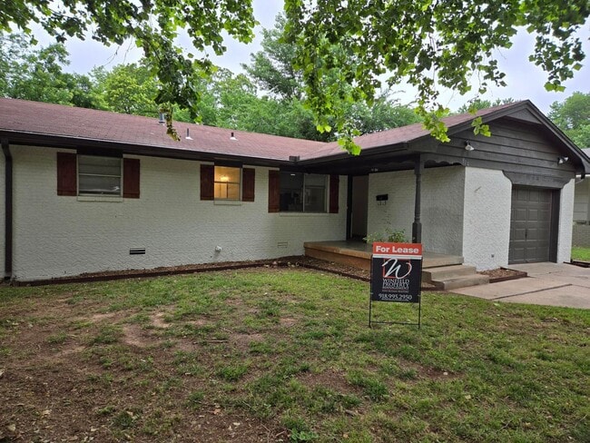 How amazing is this 3 BR 1 BTH home? You'l... - How amazing is this 3 BR 1 BTH home? You'l...