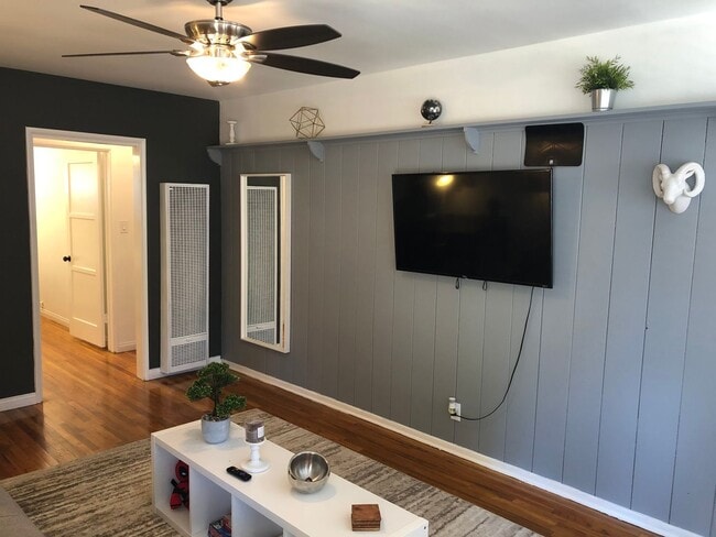 Photo - 12427 Chandler Blvd Unit 12429