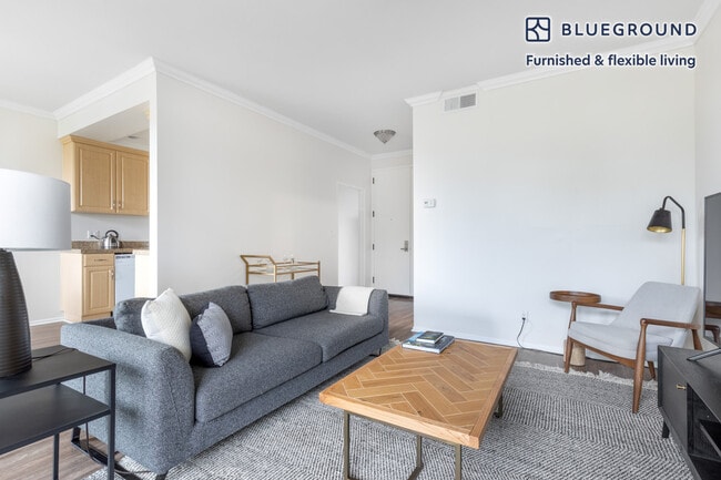 Photo - 467 Arnaz Dr Unidad FL3-ID366