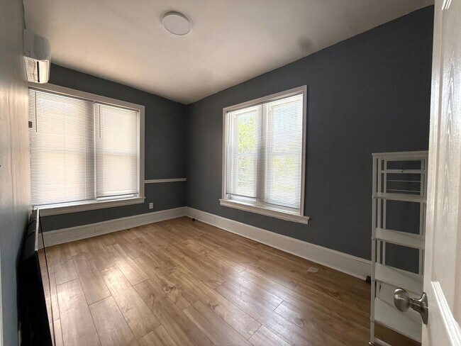 Photo - 4618 Wayne Ave Unit 2F