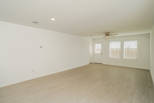 Photo - 1826 Musk Rose