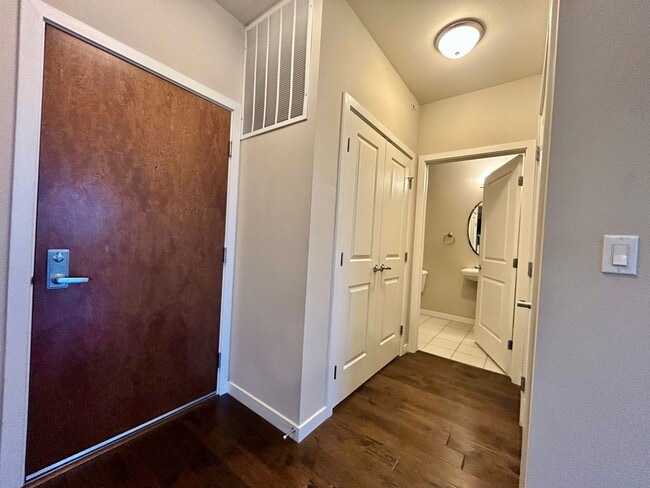 Photo - Top floor 2bd 2 bath condo conveniently located in Broomfield!