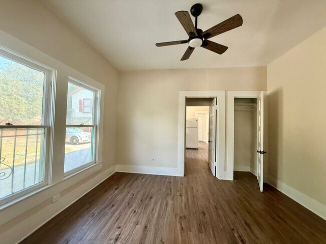 Photo - 222 Lowell St