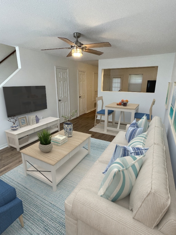 Building Photo - 4821 N Cedar St