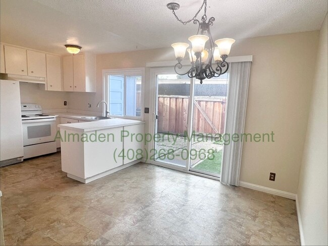 Photo - Town Home in Great Central Location near the Foothills!