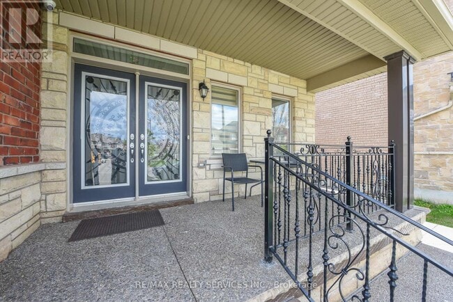 Photo - 567 Dougall Ave