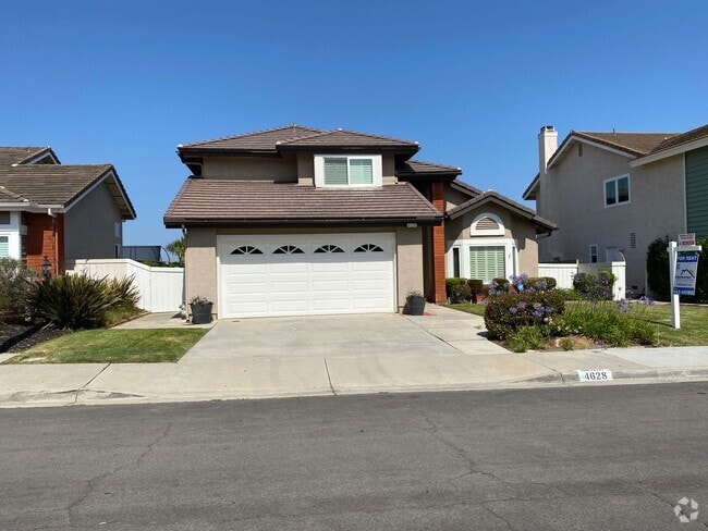 Building Photo - Stunning Carlsbad 4 Bedroom Home!