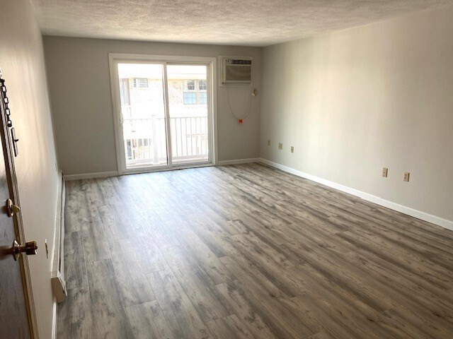 Photo - 16 Kenmar Dr Unit 144