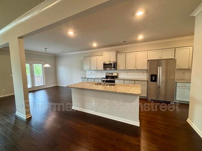 Photo - 240 Callahan Dr