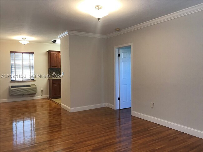 35 Antilla Ave Unit 2