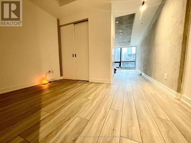 Photo - 458 Richmond St W Unité 903