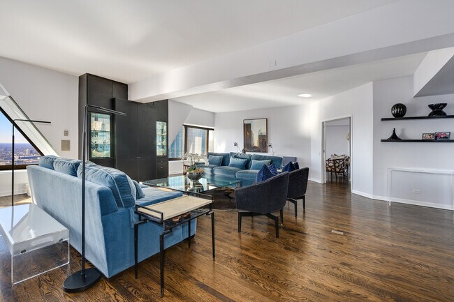 Photo - 175 E Delaware Pl Unit 4625