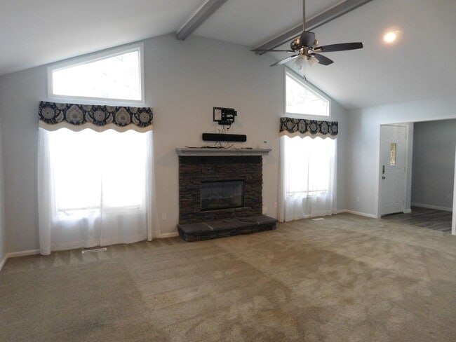 Photo - 103 Boatswain Dr