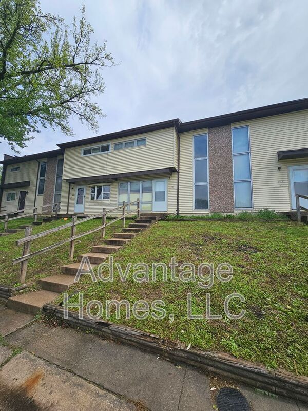 Photo - 829 N 70th Terrace House