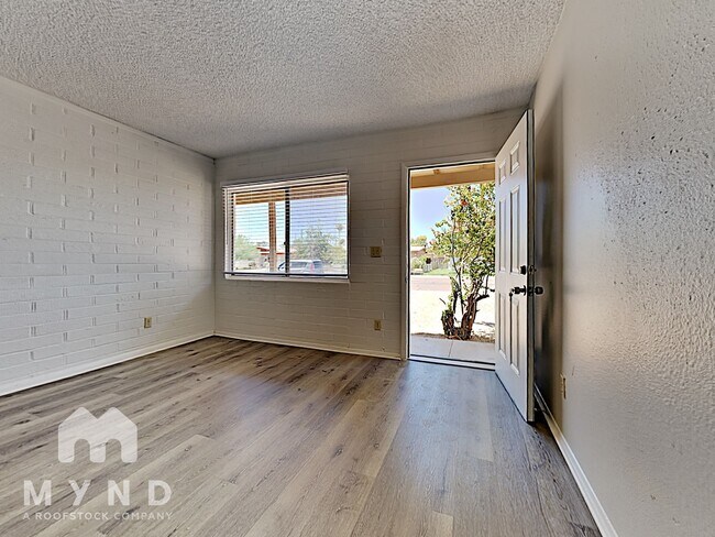 Photo - 15049 N 29th Ave