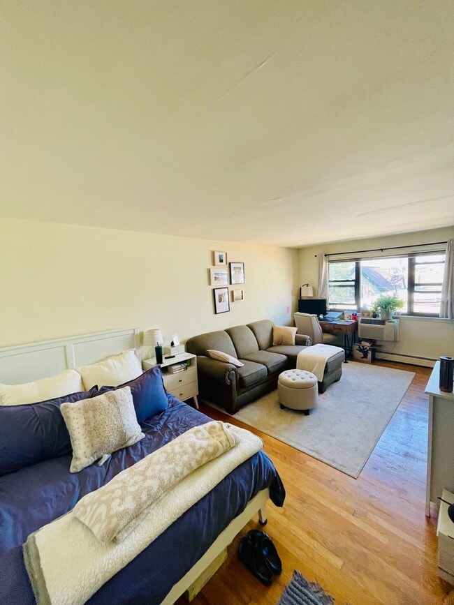 Photo - 3160 N Cambridge Ave