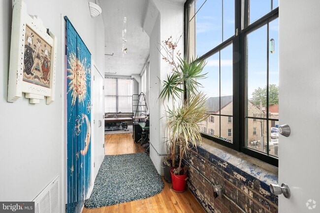 Building Photo - 314-22 N 12th St Unit 301 Rental