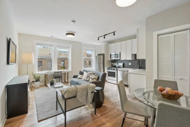 Photo - 659 W Wrightwood Ave