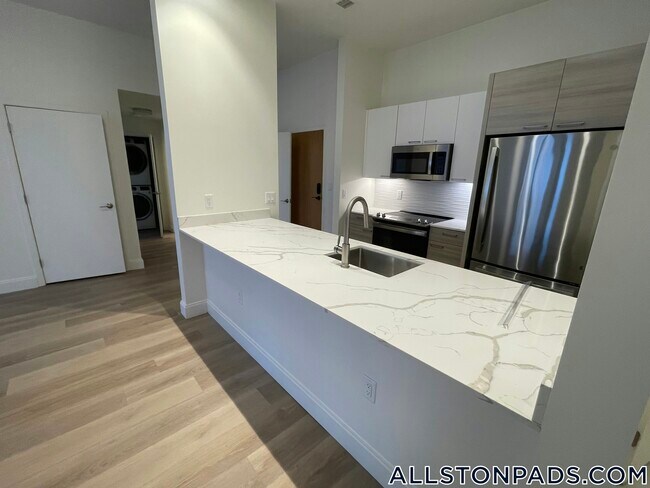 Photo - 1079 Commonwealth Ave Unit 321