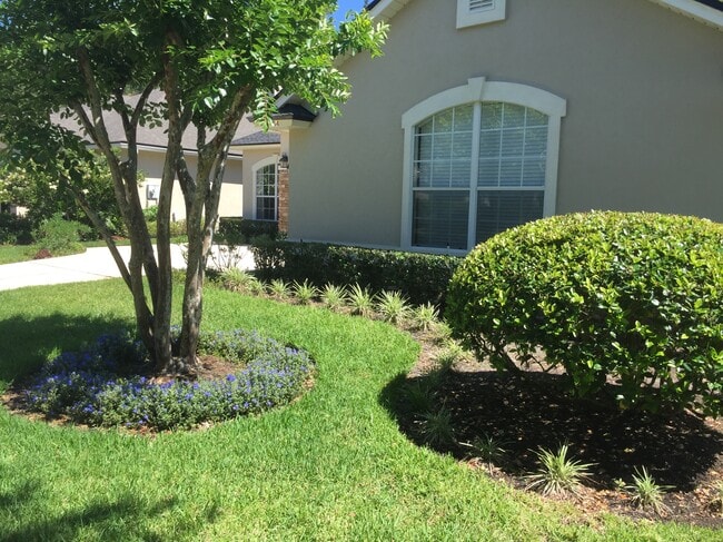 Photo - 1464 Barrington Cir