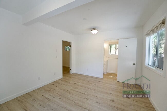 137 Maestro Rd